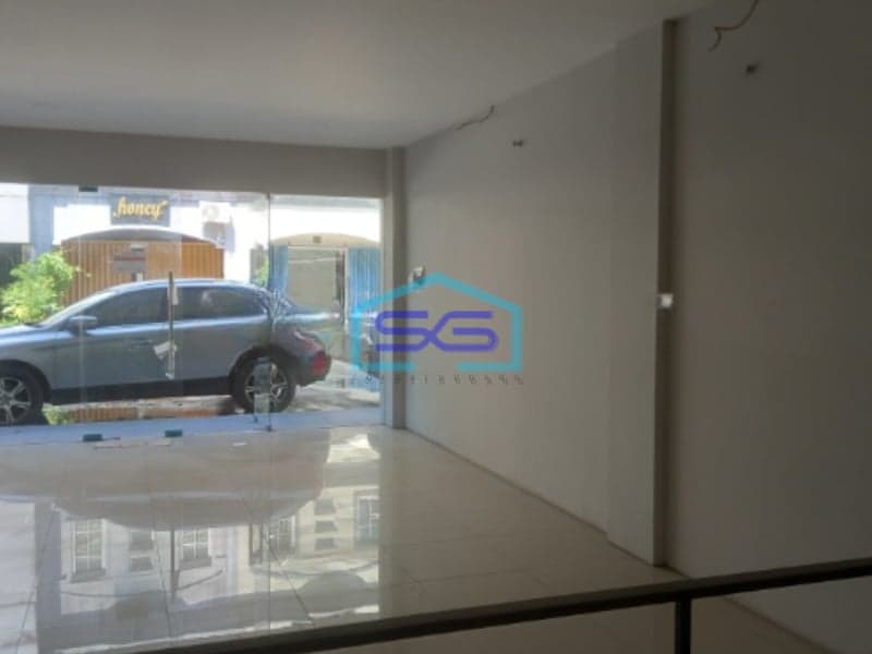 Dijual Ruko Strategis di Tanjung Duren Jakarta Barat Luas Bangunan 256m2