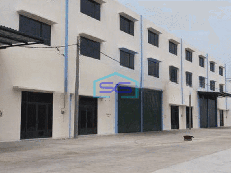 Disewakan Gudang Ada Kantor Luas Bangunan  576 m² di Teluk Naga Tangerang