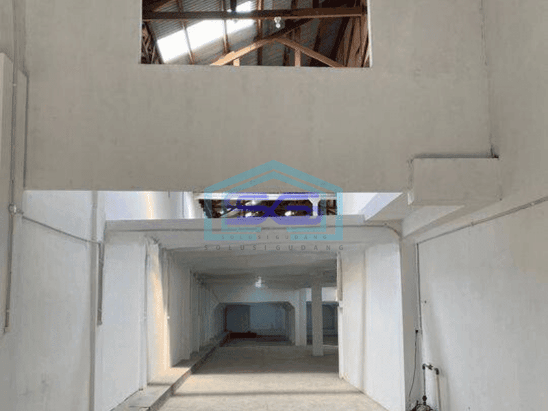 Disewakan gudang Kamal Raya Jakarta Barat anti banjir harga termurah