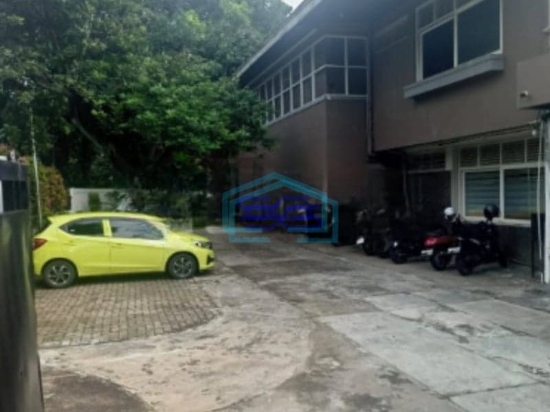 Dijual Kantor 2 Lt di Pinggir Jalan Utama Kebayoran Baru Jakarta Selatan Luas Bangunan  452 m²