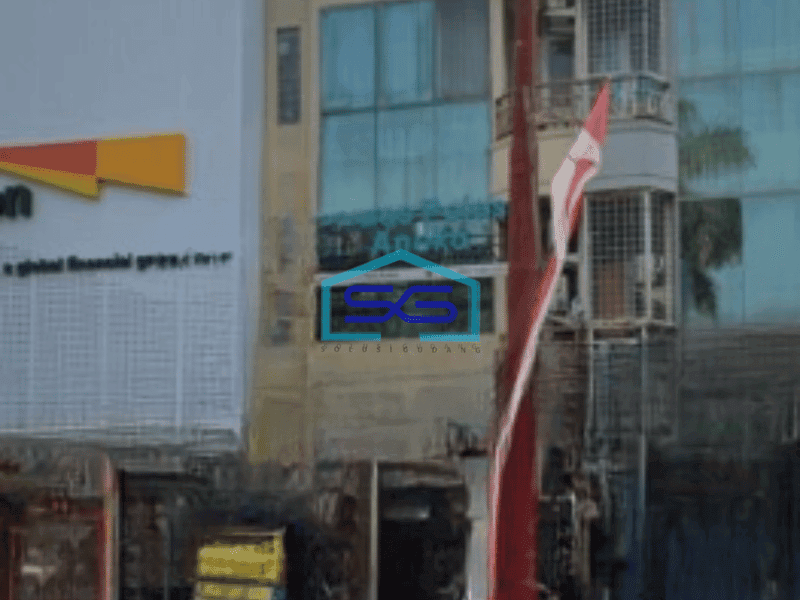 Disewakan Ruko 3 Lantai Lokasi Strategis Pinggir Jalan Raya Taman Palem Jakarta Barat