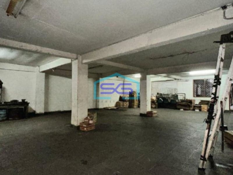 Dijual Cepat Ruko Lokasi di Matraman Jakarta Timur Luas Tanah 564m2