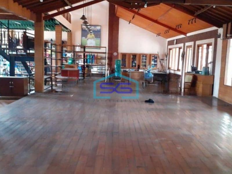 Disewakan Ruang Usaha Strategis Bagus Lantai 2 Di Dipatiukur Bandung Tengah Kota