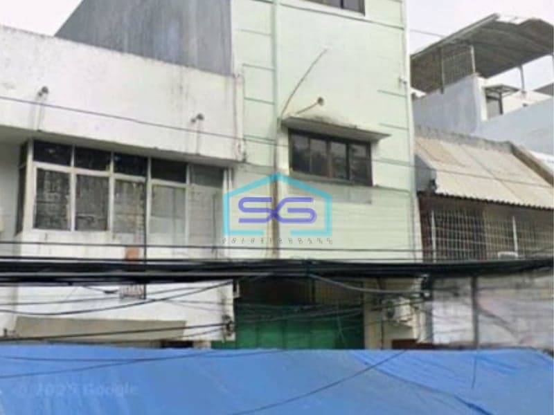 Disewakan Ruko 3 Lantai Luas Bangunan  240 m²  Lokasi di Jakarta Barat