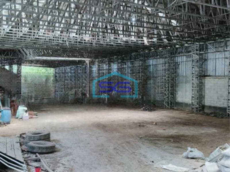 Dijual Gudang Lokasi Strategis Siap Pakai Luas Bangunan  2500 m² di Salatiga Jawa Tengah