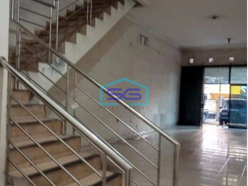 Disewakan Ruko 2 Lantai Hadap Jalan di Karang Tengah, Tangerang LB 250m2