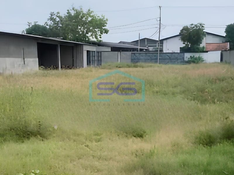 出租工业区仓库 战略位置 Ceper, Klaten 中爪哇 建筑面积3000平方米