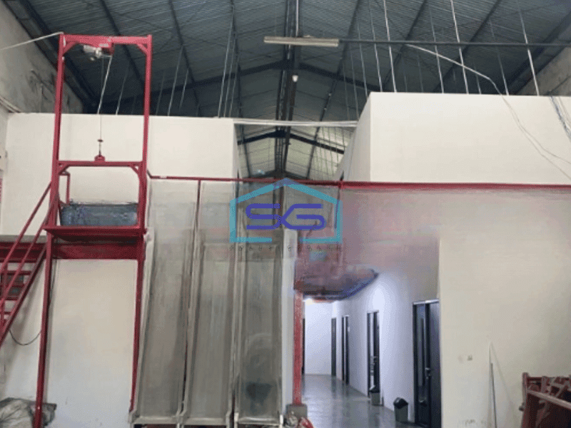 Dijual Gudang Luas Tanah 568 m2 Lokasi Margomulyo Surabaya