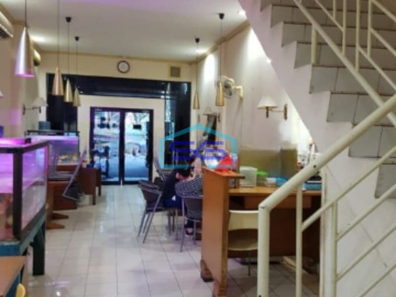 Dijual Ruko di Bandengan Jakarta Utara Bagus Lokasi Pinggir Jalan Parkiran Luas LT 360m2