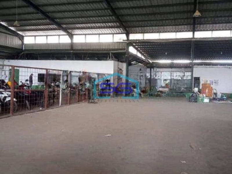 Disewakan Gudang Lokasi Strategis Bisa Masuk Container 40 feet di Cilodong Depok