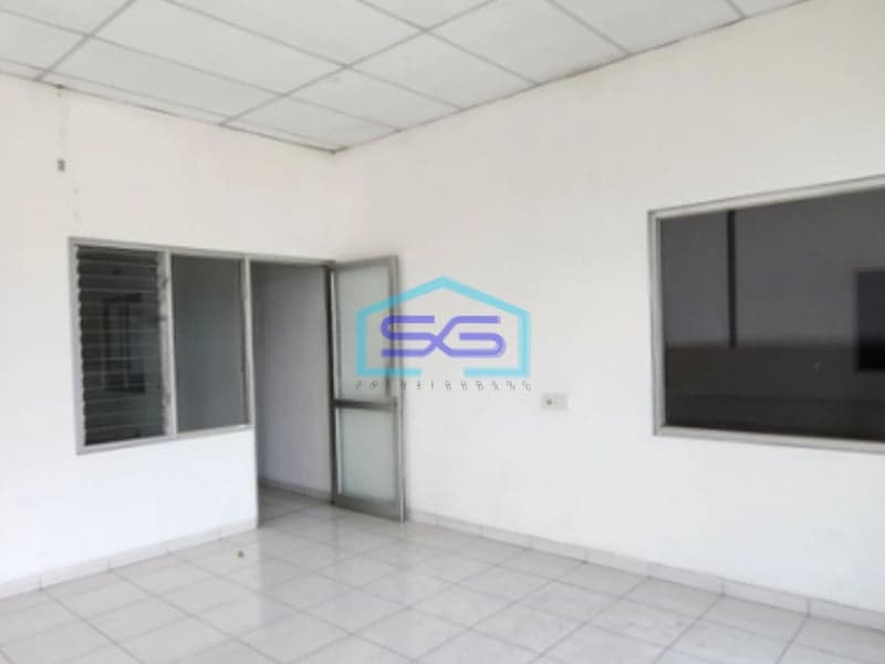 Disewakan Gudang Bagus Bersih Terawat Luas Tanah 2400m2 di Kawasan Industri Candi Semarang