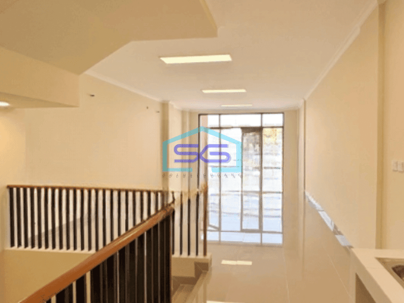 Disewakan Ruko Luas Bangunan 326 m² di Gading Serpong Tangerang Bebas Banjir