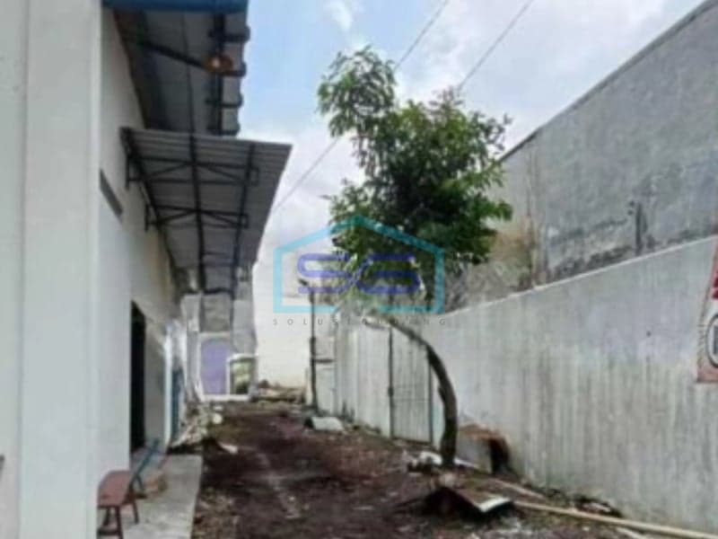 工业区仓库出租 战略位置 Banjar Sari Solo 中爪哇 建筑面积900平方米