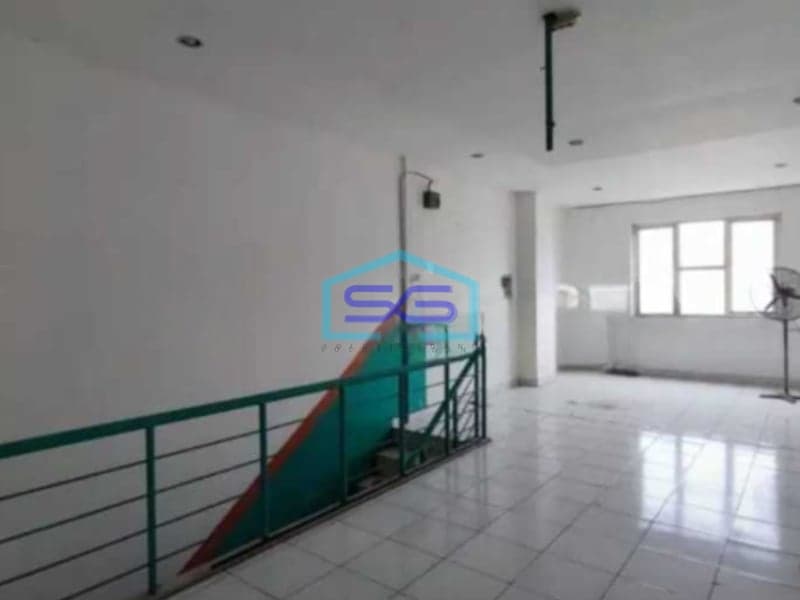 Dijual Ruko Murah Siap Huni di Golden Boulevard Bsd City Jl. Pahlawan Seribu Tangerang Selatan Luas Bangunan  158 m²