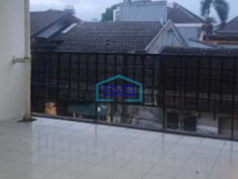 Di Sewakan Ruko Di Daerah Komersil Pondok Indah Jakarta Selatan Luas Bangunan  210 m²