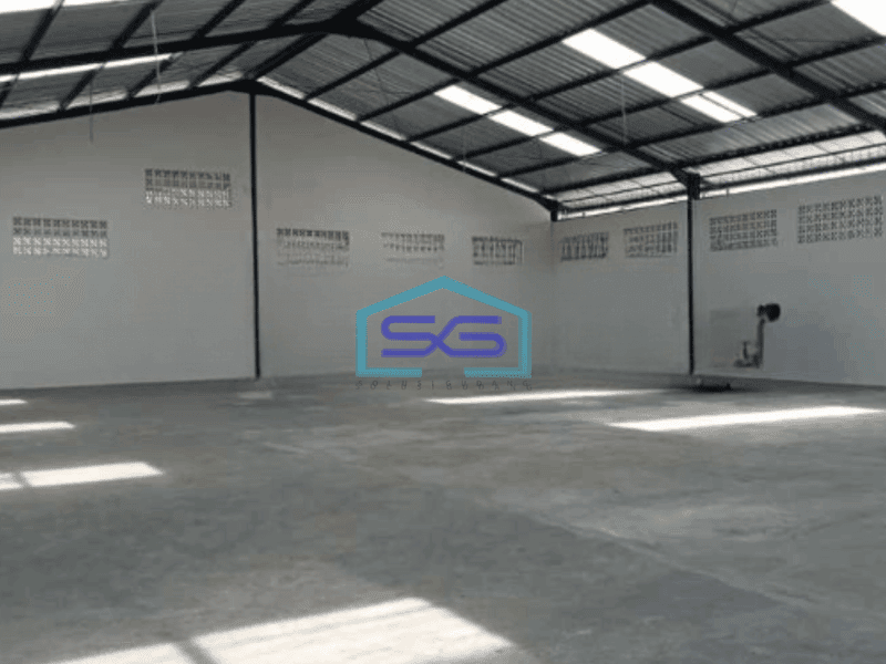 Disewakan  Gudang Lokasi Strategis Luas Bangunan 4660 m² di Narogong Bekasi