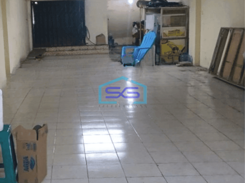 Disewakan Ruko di Jalan Raya Pluit Jakarta Utara Luas Tanah  165 m²