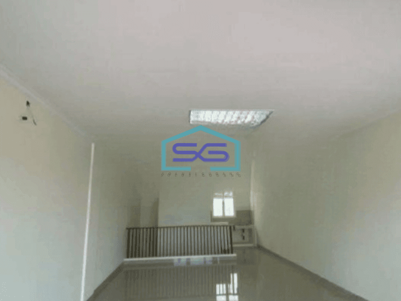 Disewakan Ruko Hadap Jalan Raya Gading Serpong Tangerang Luas Bangunan 107 m²