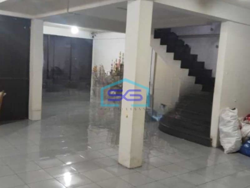 Dijual Ruko Luas Tanah  216 m² Lokasi di Tambora Jakarta Barat