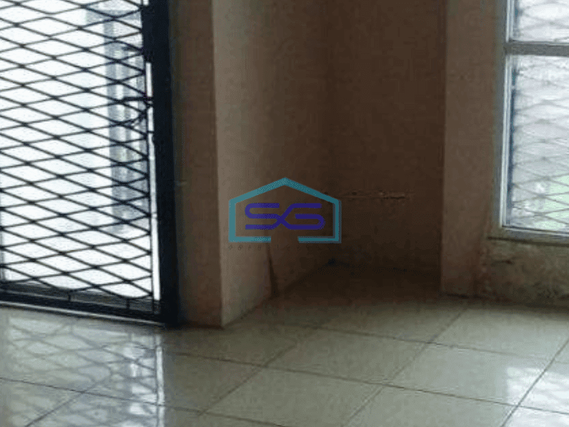 Disewakan Ruko 4 Lantai LB 220 m² Parkiran 2 Mobil di Menteng Jakarta Pusat