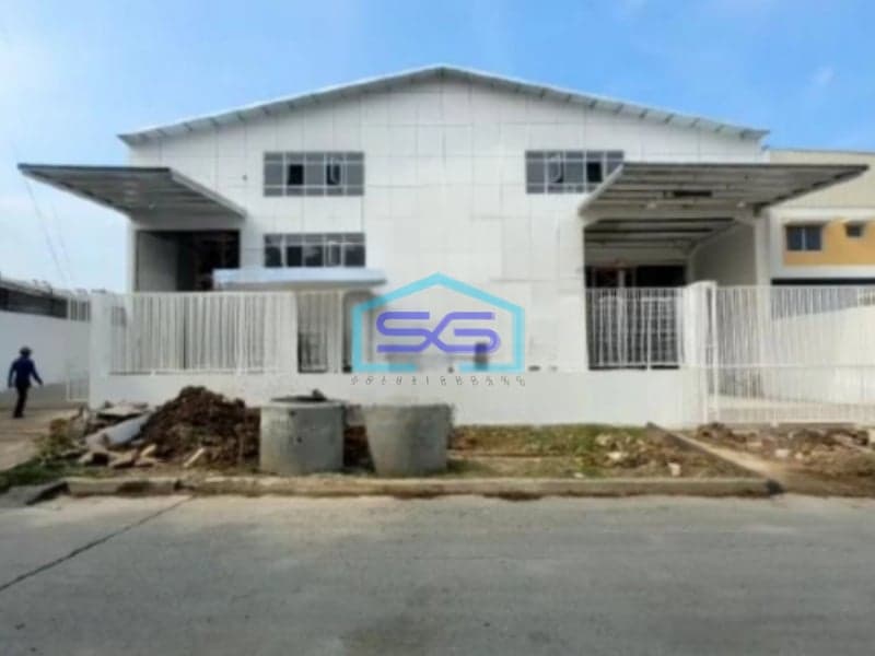 Disewakan Gudang Delta Silicon Lippo Gudang Dengan Loading Dock di Cikarang Selatan Bekasi LB 2311m2