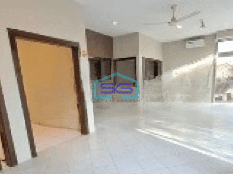 Disewakan Ruang Usaha Luas Bangunan 200 m2 Lokasi Strategis di Surabaya Kota