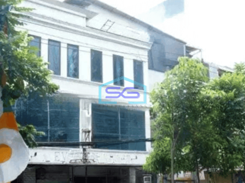 Disewakan Ruko 3 Lantai Luas Tanah  196 m² Lokasi Surabaya Kota
