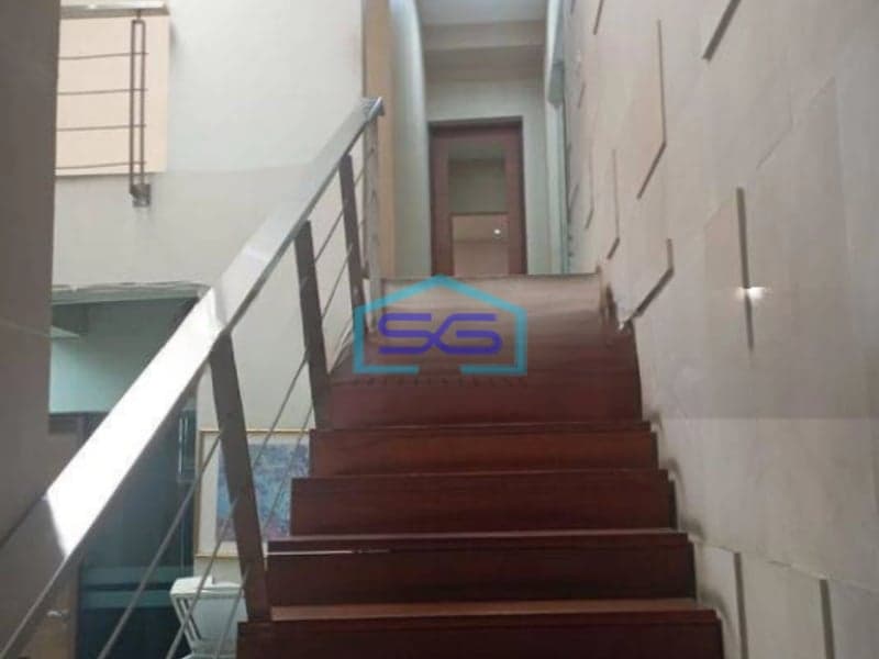 Disewakan Ruko Lokasi Strategis di Kebayoran Baru Jakarta Selatan LB 600m2