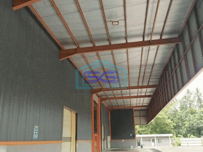 Dijual Gudang eks pabrik cocok ekspedisi pinggir jl raya worang Minahasa Utara