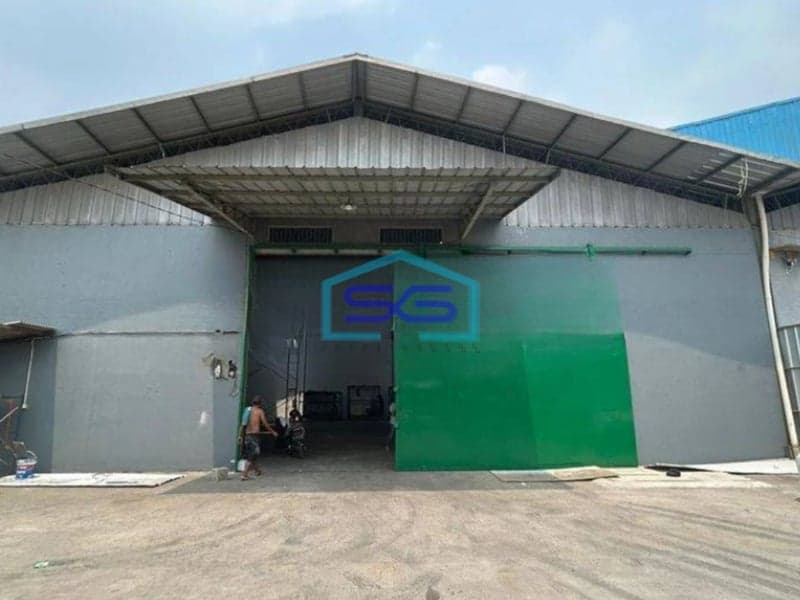 Disewakan Gudang Akses Container 40 Feet di Cipondoh Tangerang Luas Tanah  500 m²