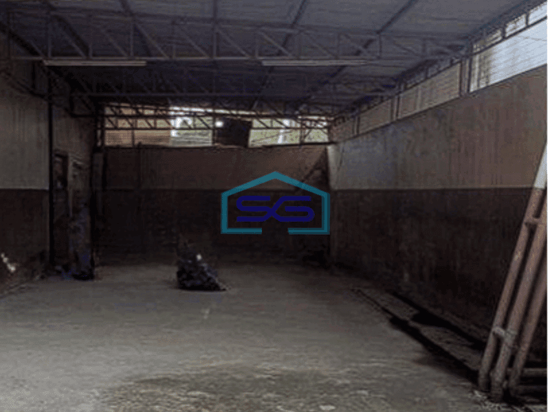 Disewakan gudang bagus 700m2 di Cipondoh
