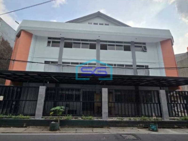 Disewakan Gedung Ruang Usaha di Gunung Sahari Jakarta Pusat Luas Bangunan 3300m2