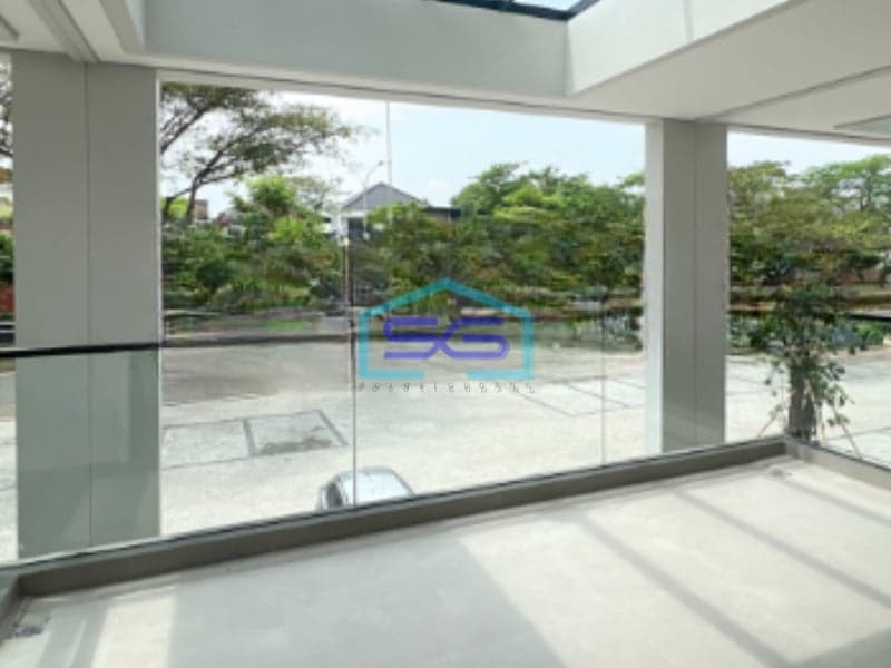 Disewakan Ruko 3 Lantai Luas Tanah  120 m² Lokasi  Gading Serpong Tangerang