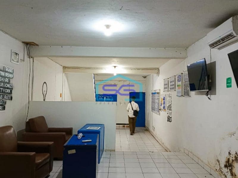 Dijual Ruko 3,5 Lantai Ex Bank di Bukit Besar Palembang Luas Bangunan 300m2