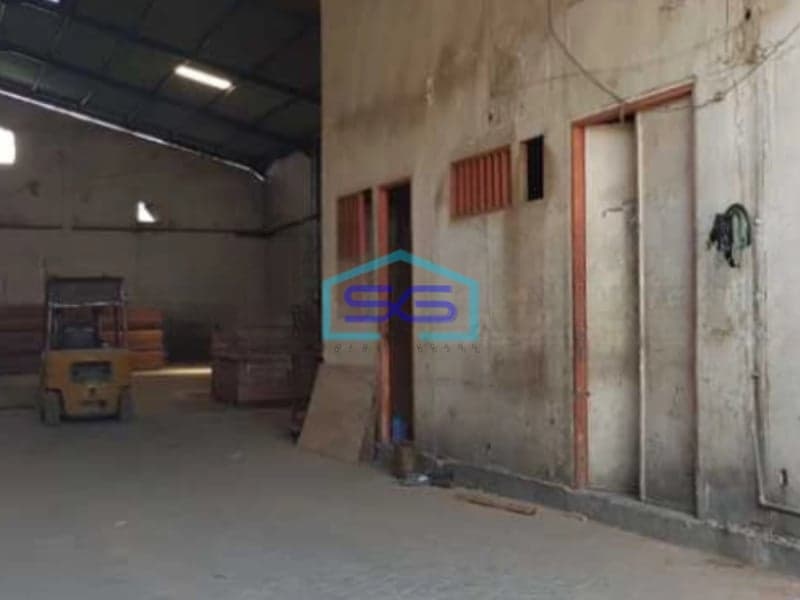 Dijual Ruko 3 Lantai Luas Bangunan 225 m² Lokasi Bebas Banjir di Surabaya