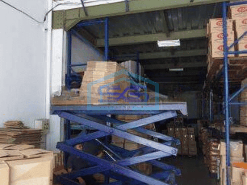 Gudang dijual di Bizpark daan mogot, 2 lantai, lift barang
