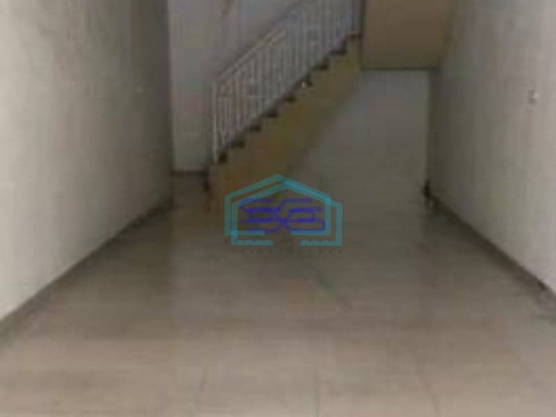 Disewakan Ruko 2 Lantai Luas Tanah  100 m² Lokasi Surabaya