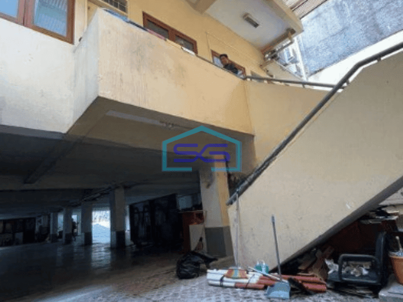 Disewakan Ruko Luas Tanah 300 m² Cocok Untuk Kantor di Surya Sumantri Bandung