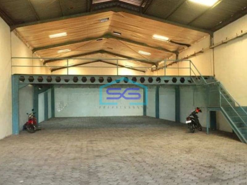 Disewakan Gudang Bagus Siap Pakai Margomulyo Strategis Dekat Tol Bebas Banjir di Surabaya