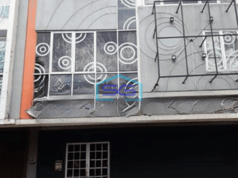 Disewakan Ruko Bagus Luas Bangunan 405 m² di Gading Serpong Tangerang