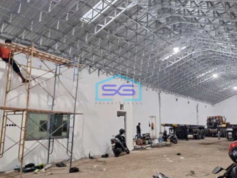 Disewakan Gudang Siap Pakai Langsung Hadap Jalan Raya Kalimas Barat, Pabean Cantikan Surabaya LB 572m2