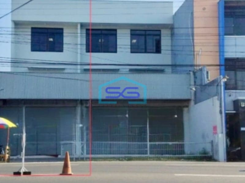 Disewakan Ruko Strategis di Jalan Adisucipto Colomadu Solo LB 325m2