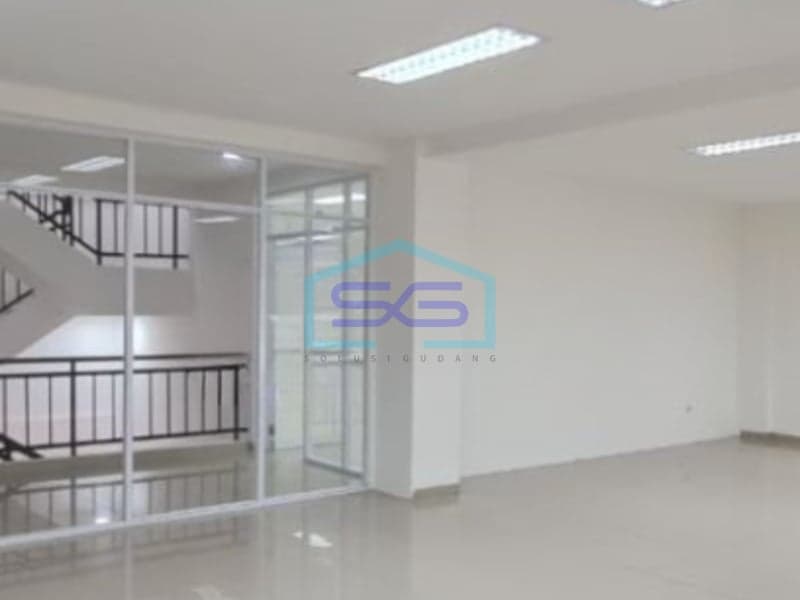 Dijual Ruko 3 Lantai Luas Bangunan  600 m² Lokasi Bebas Banjir di Gading Serpong Tangerang