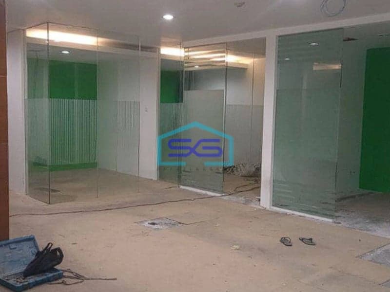 Disewakan Gedung Ex. Bank Mandiri Kelapa Gading Timur Jakarta Utara LB 715m2