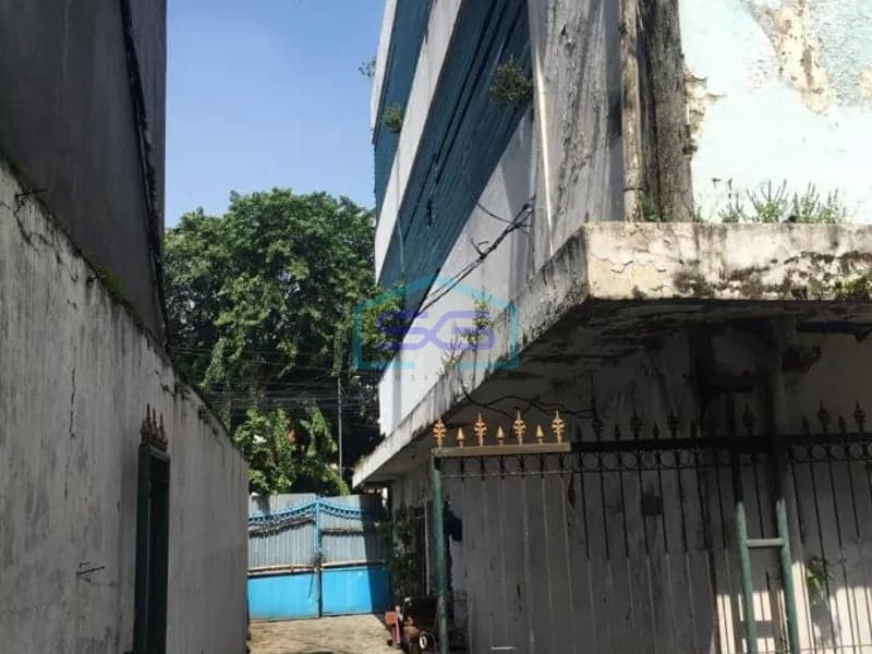 Dijual Gedung + Lahan di Gunung Sahari