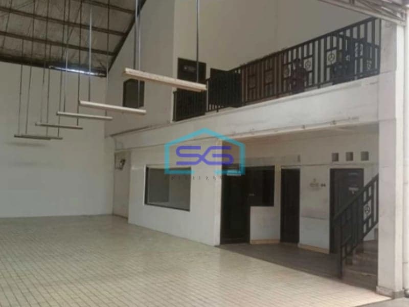 Disewakan Ruang Usaha Ex Showroom di Bekasi Luas Bangunan 400m2