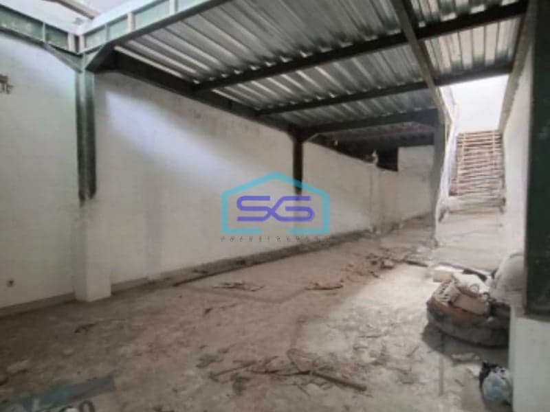 Disewakan Ruang Usaha Luas Bangunan 135 m² Lokasi Pasteur Bandung