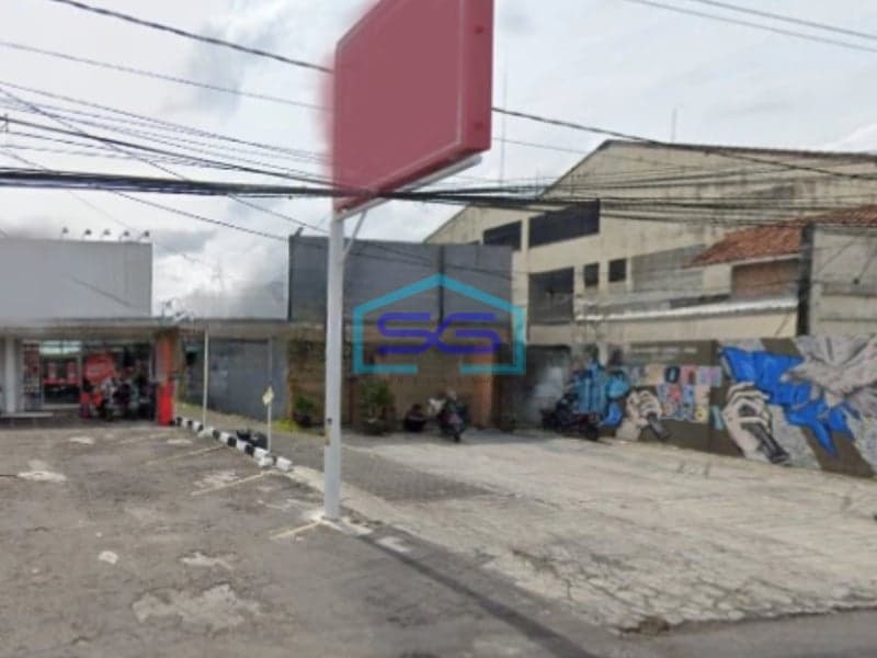 Dijual Ruang Usaha Komersil Di Kawasan Bisnis Dan Resto, Depok, Sleman Luas Bangunan 833 m²