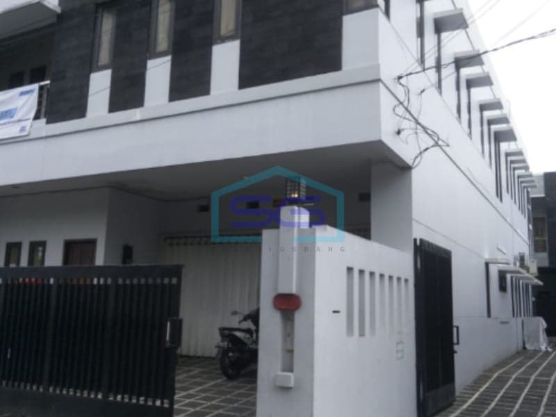 Disewakan Bangunan Kantor Dekat Pakuwon Mall, Condong Catur, Depok Sleman LT 559 m2