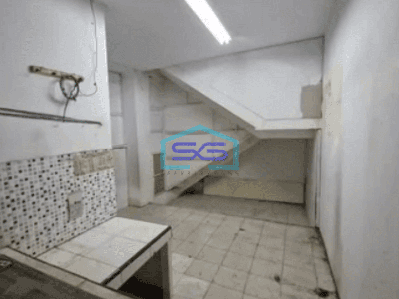 Disewakan Ruang Usaha Luas Bangunan 360 m² di Cawang Jakarta Timur Lokasi Strategis